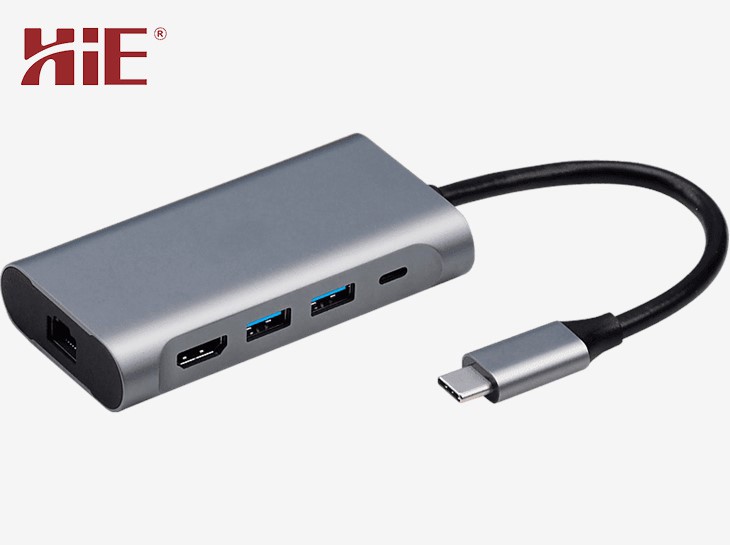 USB-C 5-ב-1 תחנת עגינה